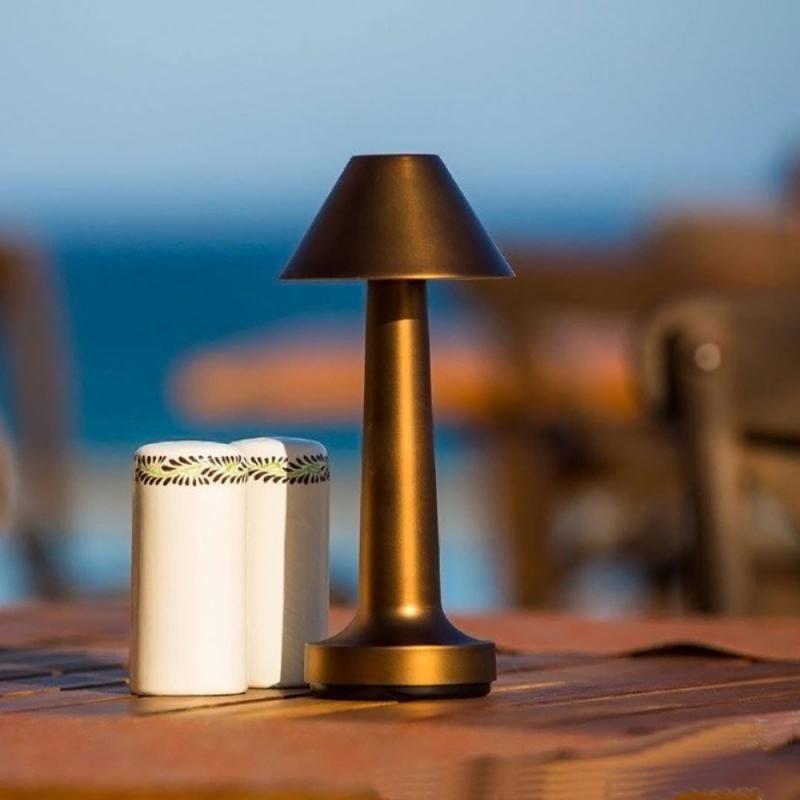 Triangle Mushroom Cocktail Table Lamp