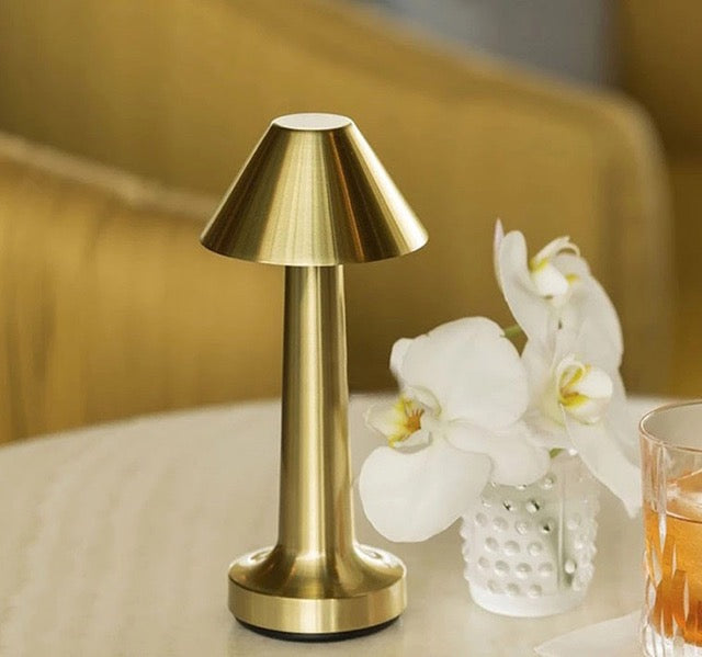 Triangle Mushroom Cocktail Table Lamp